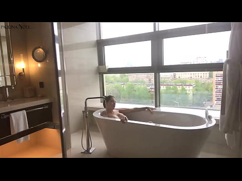 ❤️ Milžiniškas kūdikis aistringai masturbuoja savo putę vonios kambaryje ️ Porno video prie lt.extraclasswork.ru ❤